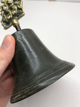 Charger l&#39;image dans la galerie, Original WW1 British Navy HMS Victory Trench Art Bronze Bell
