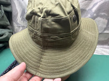 Load image into Gallery viewer, Original British Army WW2 Pattern 1950s Boonie Jungle Hat - New Old Stock 6 5/8
