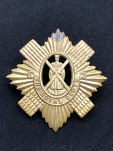 Load image into Gallery viewer, Original WW2 British Army The Royal Scots Regiment Cap Badge
