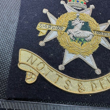 Lade das Bild in den Galerie-Viewer, British Army Bullion Embroidered Blazer Badge - Notts &amp; Derby Sherwood Foresters
