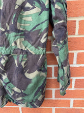 Load image into Gallery viewer, Genuine British Army DPM Camouflaged Combat Smock Jacket - Size 170/96
