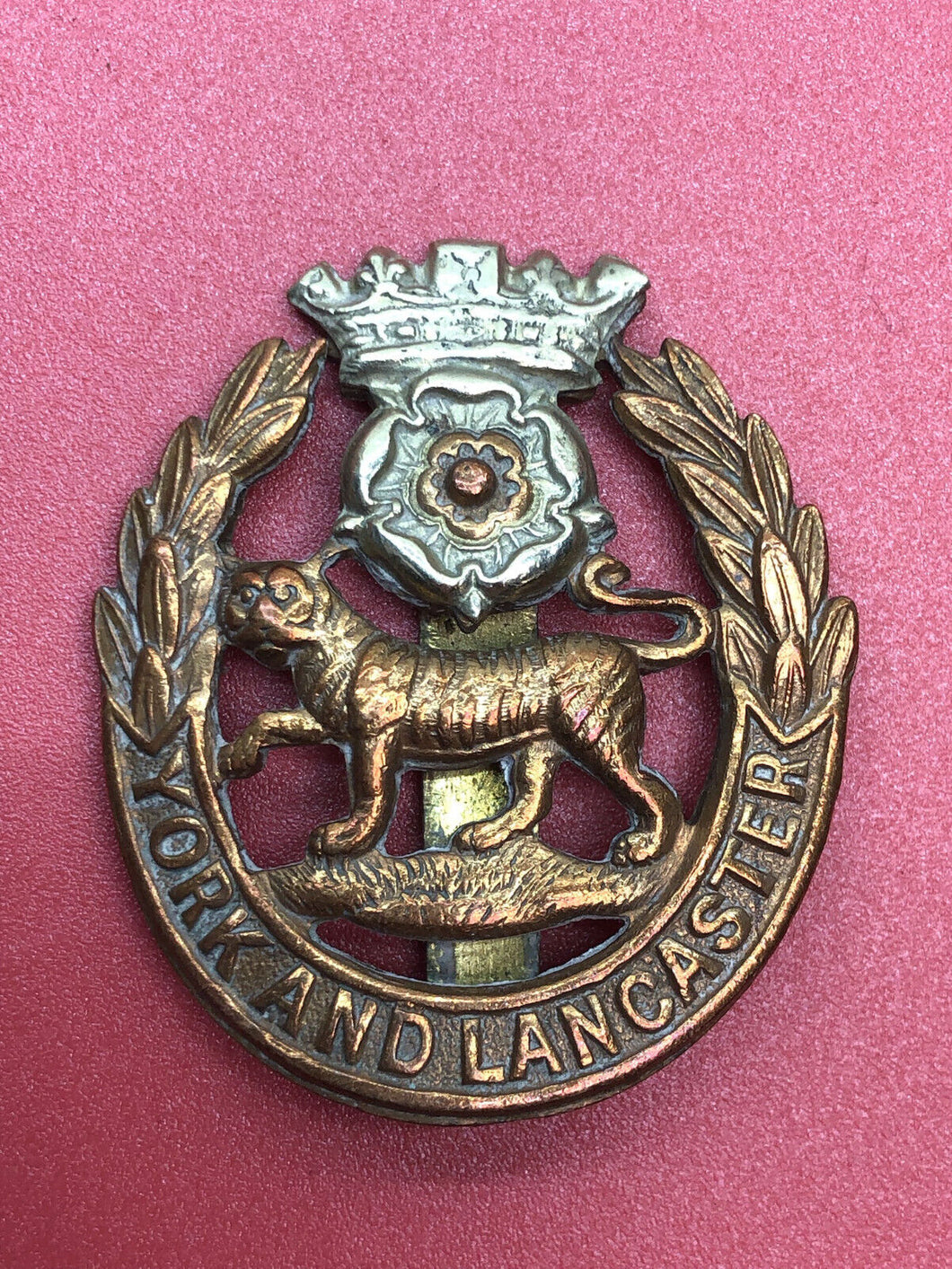 Original WW2 British Army Kings Crown Cap Badge - York and Lancaster Regiment