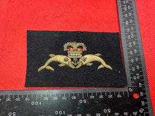 Load image into Gallery viewer, British Royal Navy Bullion Embroidered Blazer Badge - Submariners
