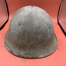 Charger l&#39;image dans la galerie, Original British / Canadian Army WW2 Soldiers Military Combat Mk3 Turtle Helmet
