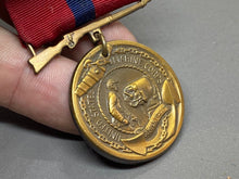 Lade das Bild in den Galerie-Viewer, Original US Marine Corps USMC Good Conduct Medal
