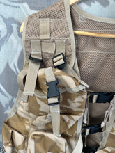 Lade das Bild in den Galerie-Viewer, Genuine British Army Suplus Desert DPM Camouflaged Load Combat Vest
