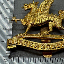 Lade das Bild in den Galerie-Viewer, Brecknockshire Regiment - Genuine British Army Cap Badge
