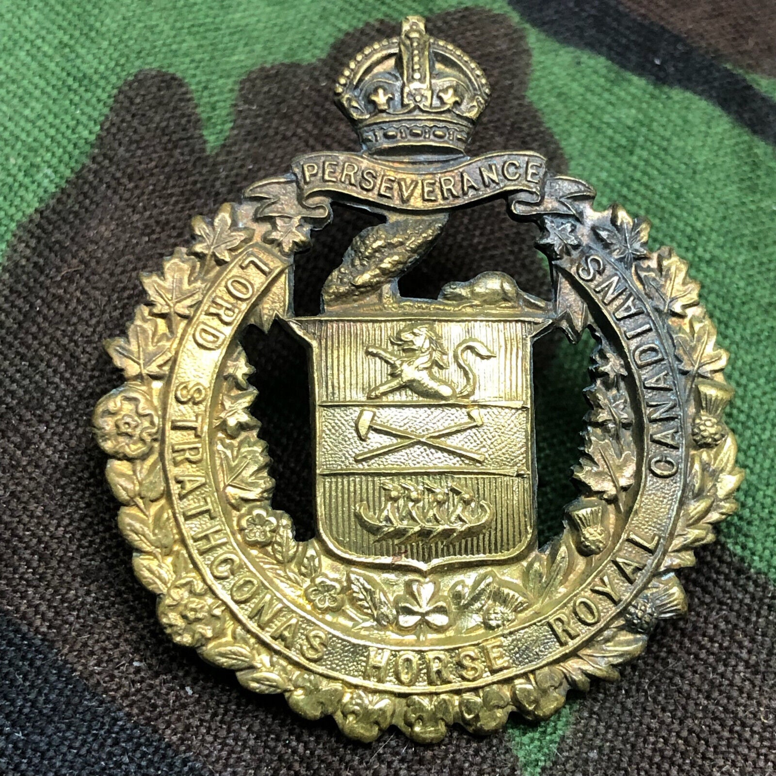 Original Canadian Army Lord Strathcona's Horse (Royal Canadians) Cap Badge - The Militaria Shop