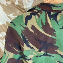 Lade das Bild in den Galerie-Viewer, Genuine British Army Smock Combat 1968 Pattern DPM Camouflage - Size 2
