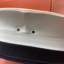 Lade das Bild in den Galerie-Viewer, Image #9
