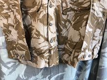 Charger l&#39;image dans la galerie, Genuine British Army Desert DPM Camouflaged Tropical Combat Jacket - 170/104
