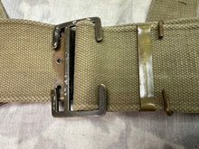 Charger l&#39;image dans la galerie, Original WW1 British Army 1908 08 Pattern Webbing Belt - 1916 Dated - 48&quot; Waist
