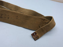 Lade das Bild in den Galerie-Viewer, Original WW2 British Army Tan Webbing Shoulder Strap 37 Pattern
