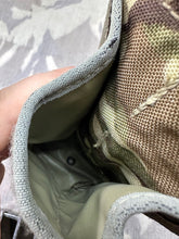 Charger l&#39;image dans la galerie, Genuine British Army MTP Camouflaged Osprey Mk4 SA80 2 Mag Pouch
