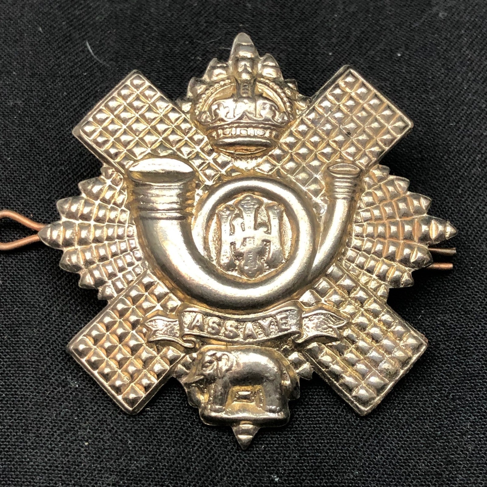 Original WW2 British Army Cap Badge - Highland Light Infantry - The Militaria Shop
