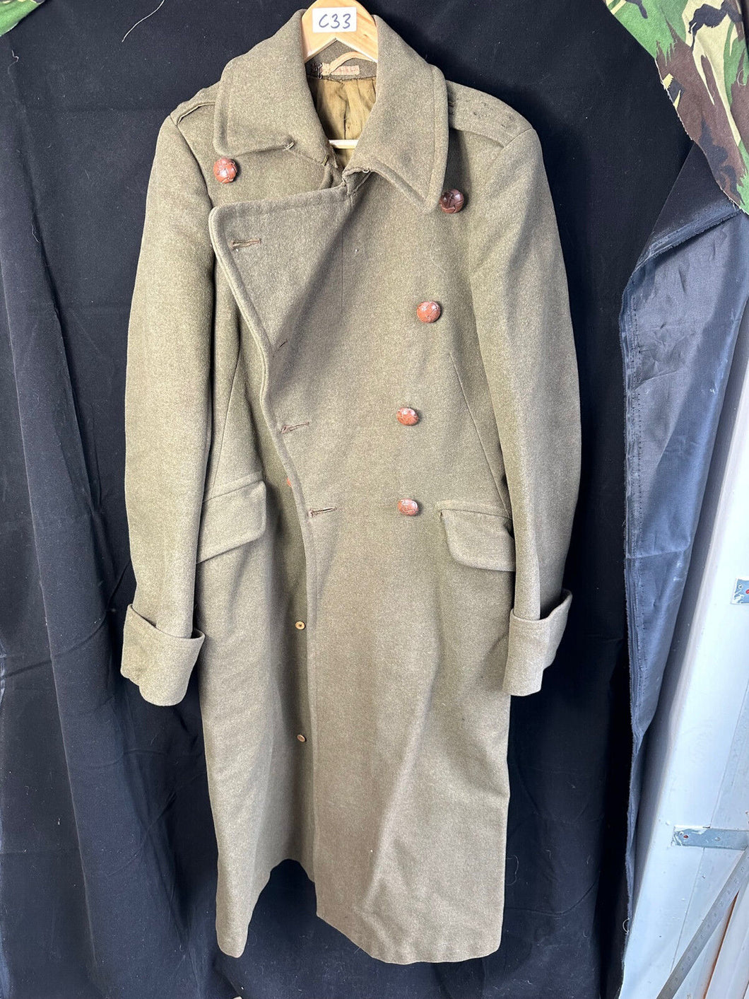 Original WW2 British Army Officers Private Purchase Greatcoat - 38