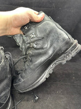 Lade das Bild in den Galerie-Viewer, Image #11
