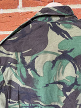 Load image into Gallery viewer, Genuine British Army DPM Camouflaged Combat Smock Jacket - Size 170/96
