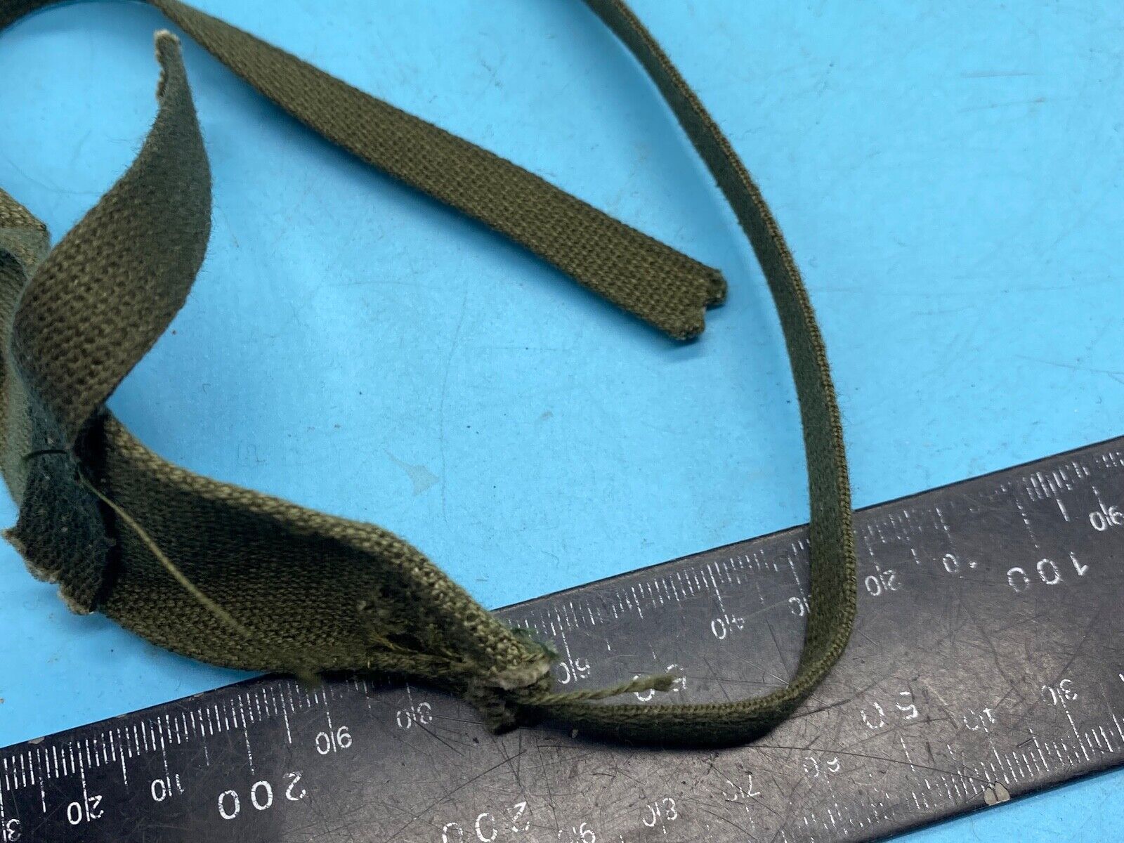 Original WW2 US Army Liner Neck Strap - The Militaria Shop