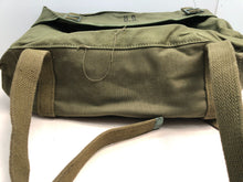 Charger l&#39;image dans la galerie, Original WW2 Korea Vietnam US Army M-1945 Field Pack Cargo OG Green - NEW STOCK
