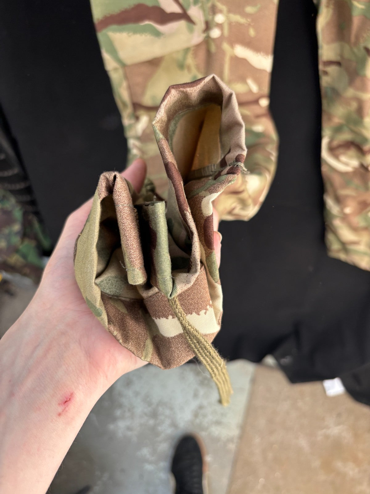 Genuine British Army MTP Combat Windproof Trousers - Size 76/80/96 - The Militaria Shop