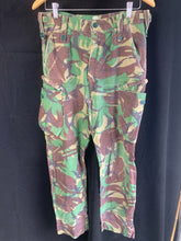 Charger l&#39;image dans la galerie, Genuine British Army DPM Combat Trousers - Size 82/88/104
