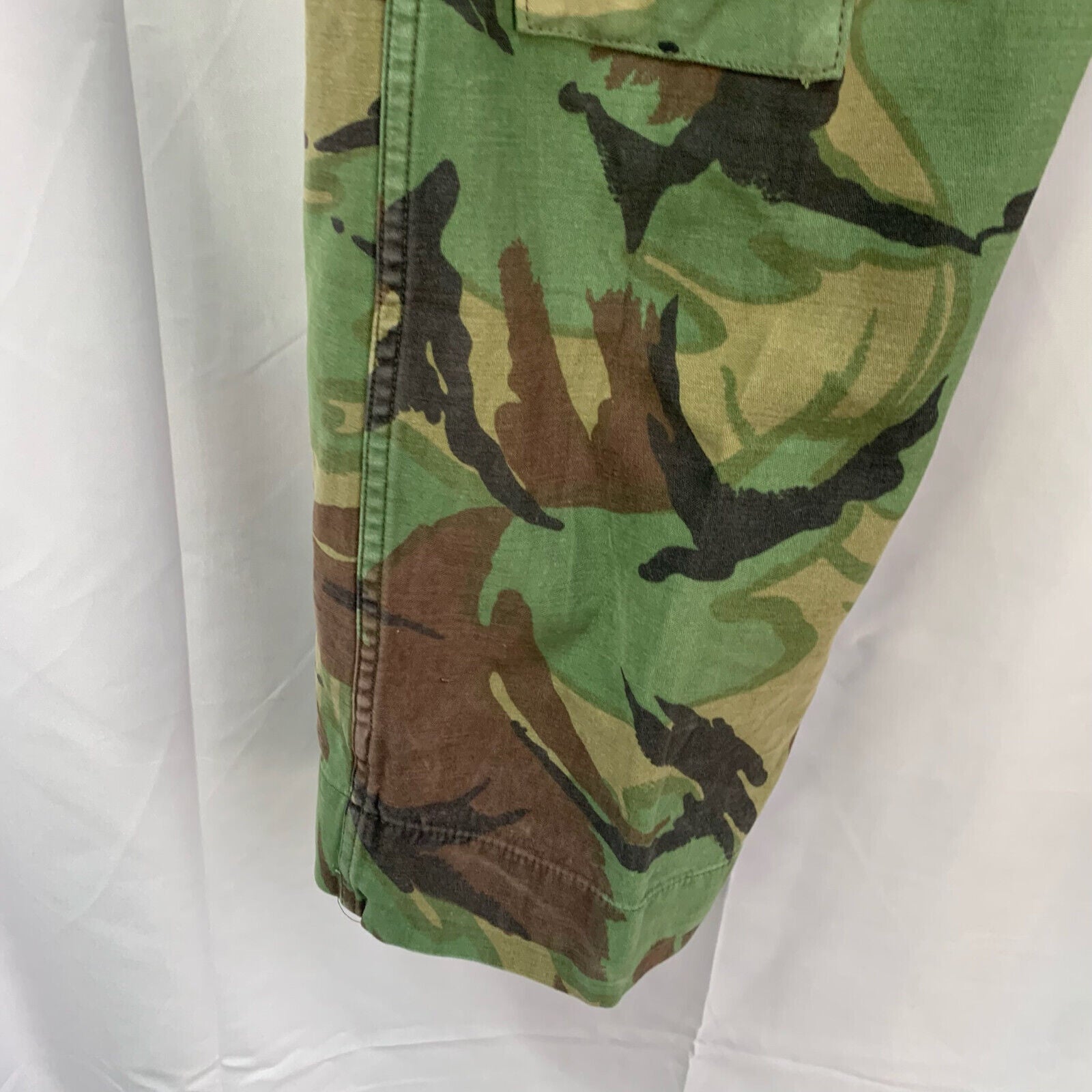 Genuine British Army 68 Pattern DPM Jungle Camouflaged Trousers - Size 28" Waist - The Militaria Shop