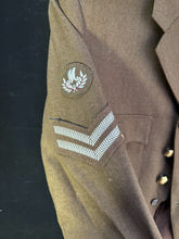 Load image into Gallery viewer, Grade 1 British Army FAD No2 Dress Uniform Jacket - Size 176/92/76 - The Militaria Shop

