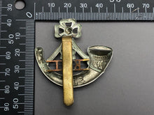 Charger l&#39;image dans la galerie, Original WW2 British Army The King&#39;s Shropshire Light Infantry Cap Badge
