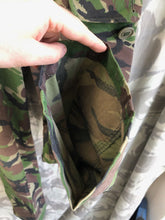 Load image into Gallery viewer, Size 75/72/88 - Vintage British Army DPM Lightweight Combat Trousers
