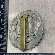 Load image into Gallery viewer, Original WW2 British Army Cap Badge - Northamptonshire Regiment
