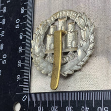 Load image into Gallery viewer, Original WW2 Northamptonshire Regiment British Army Cap Badge
