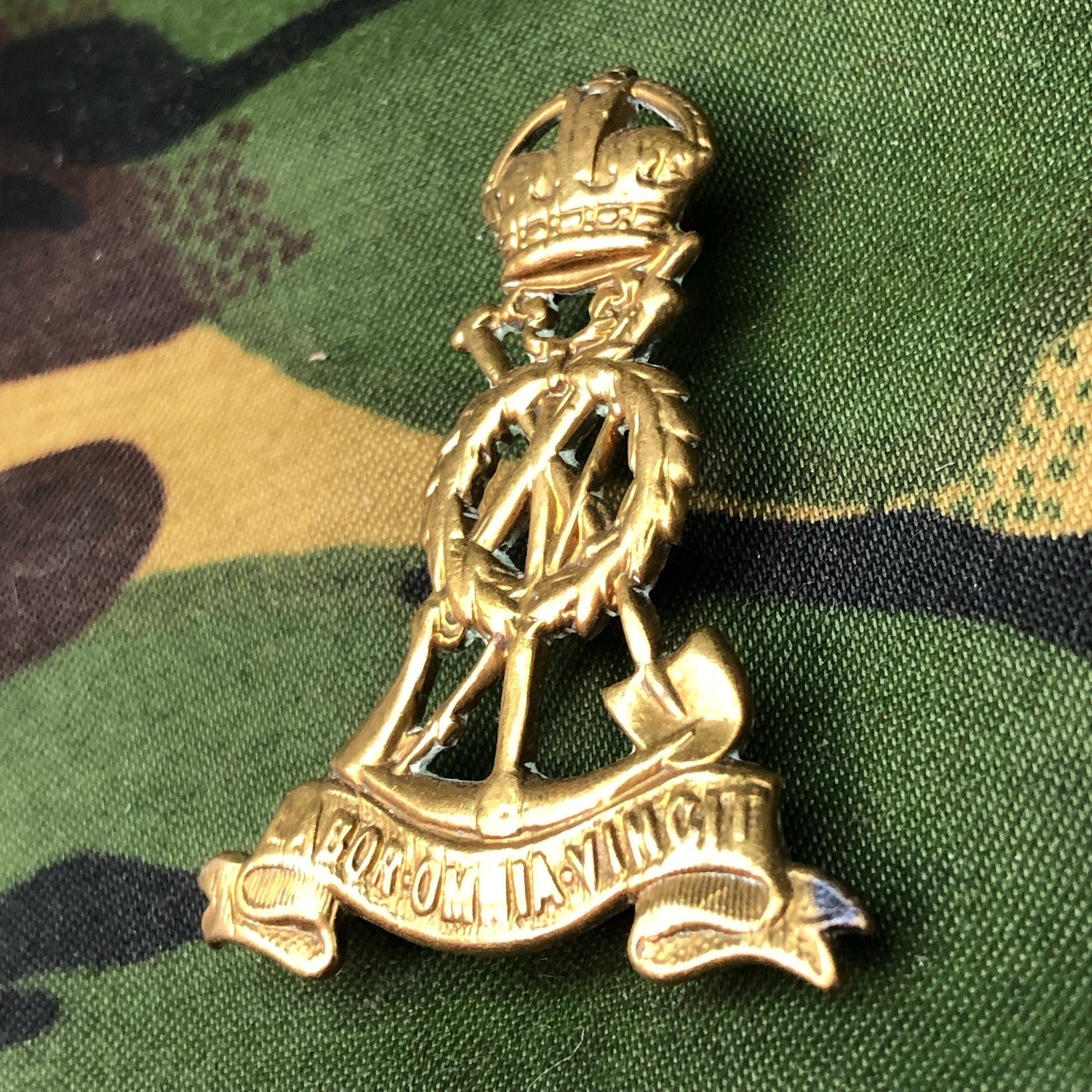 Original WW2 British Cap Badge - Royal Pioneer Corps - The Militaria Shop