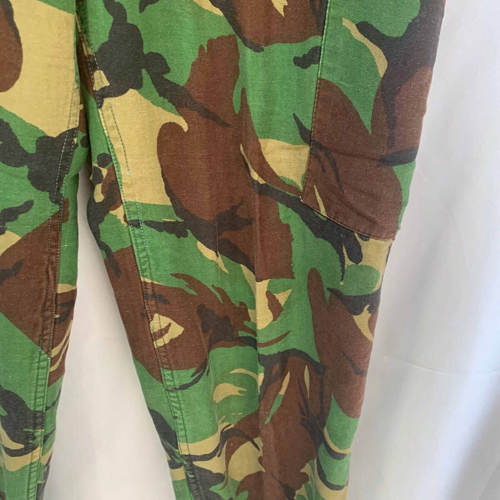 Genuine British Army 68 Pattern DPM Jungle Camouflaged Trousers - Size 28" Waist - The Militaria Shop