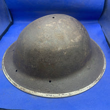 Charger l&#39;image dans la galerie, Original WW2 Mk2 British Army Brodie Combat Helmet
