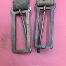 Charger l&#39;image dans la galerie, Original WW2 British Army 37 Pattern Webbing Brace Adaptors Pair
