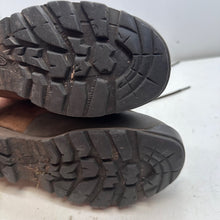 Load image into Gallery viewer, British Army Surplus Brown Leather Combat Boots - Iturri - Size UK 8 L - The Militaria Shop

