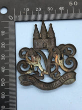 Load image into Gallery viewer, British Army Victorian Kirkcaldy Artillery Glengarry Cap Badge
