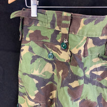 Charger l&#39;image dans la galerie, Genuine British Army DPM Combat Trousers - Size 76/88/104
