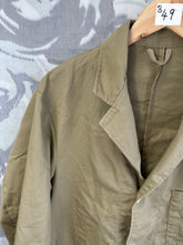 Lade das Bild in den Galerie-Viewer, Original British Army Man&#39;s Khaki Overall Working Coat - WW2 Style - 180/100

