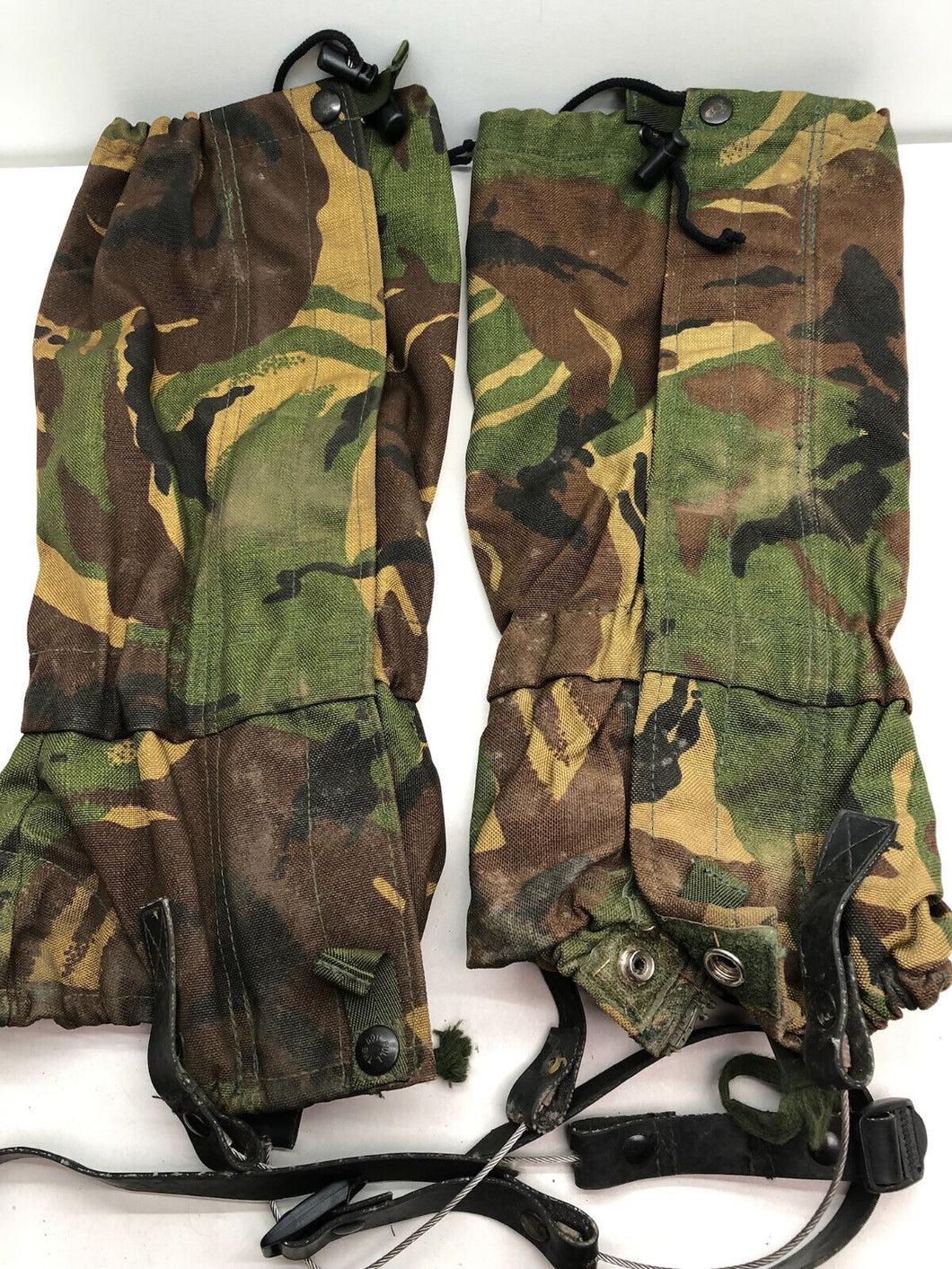 Genuine British Army DPM Camouflaged Gaiters - Size Standard