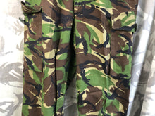 Charger l&#39;image dans la galerie, Size 80/80/96 - Vintage British Army DPM Lightweight Combat Trousers

