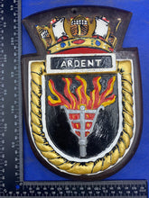 Lade das Bild in den Galerie-Viewer, Echtes Wandschild der britischen Royal Navy – HMS Ardent 
