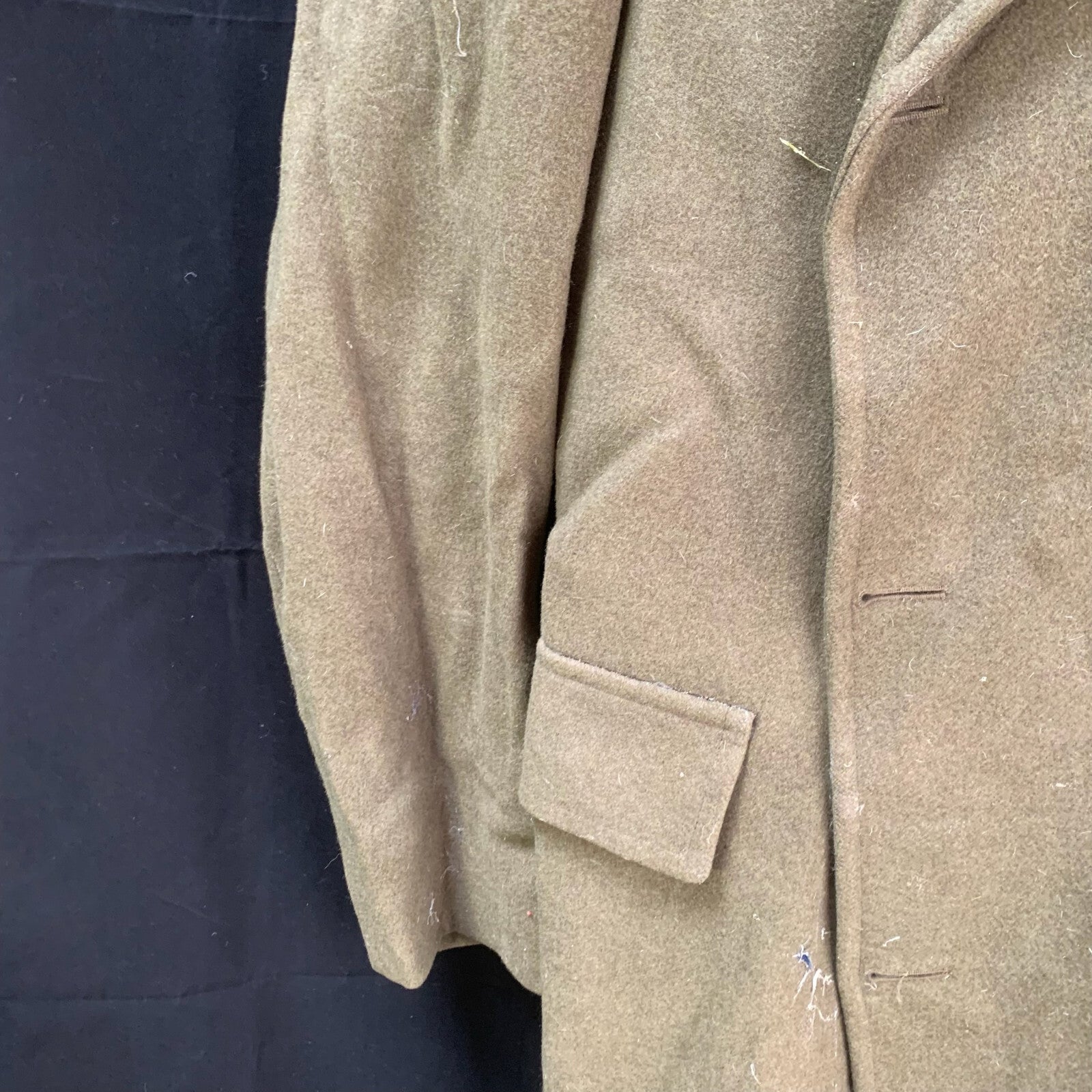 Genuine British Army Man's Mounted Regiment Khaki Greatcoat - 37" Chest - The Militaria Shop