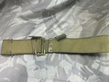 Charger l&#39;image dans la galerie, Original WW1 British Army 1908 08 Pattern Webbing Belt - 1924 Dated - 42&quot; Waist
