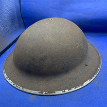 Charger l&#39;image dans la galerie, Original WW2 British Army Mk2 Brodie Combat Helmet
