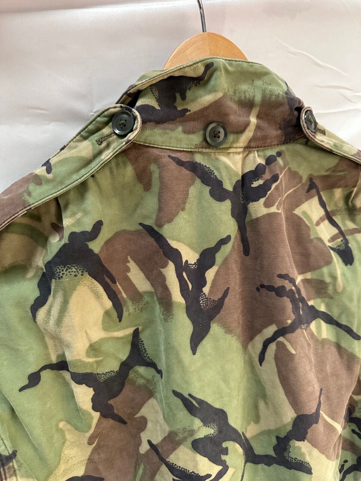 Genuine British Army Surplus DPM Camouflaged 1968 Pattern Smock - Size 40" Chest - The Militaria Shop