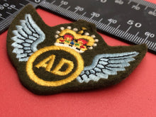 Load image into Gallery viewer, British Army Aerial Despatch Queen&#39;s Crown Wings
