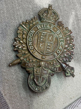 Load image into Gallery viewer, Original British Army WW1 London Rifle Brigade Cadets Cap Badge
