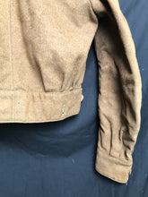Lade das Bild in den Galerie-Viewer, Original British Army Battledress Jacket - Size 10 37&quot; Chest - Royal Engineers - The Militaria Shop
